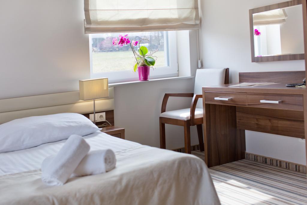Pensjonat Lysica Wellness & Spa Swieta Katarzyna  Extérieur photo